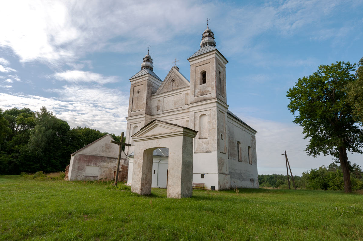 Костел в Засвири